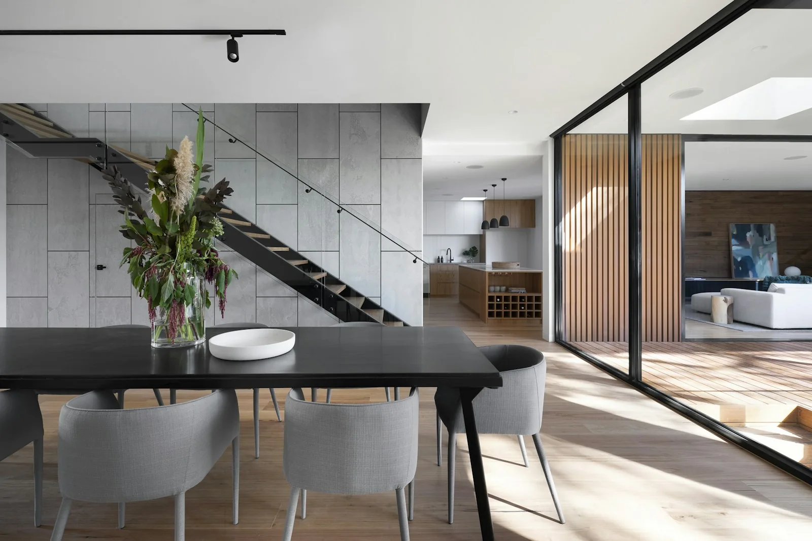 Escalera interior de una vivienda exclusiva